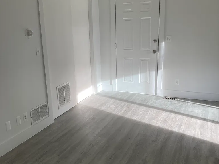 136 Botsford St #138 — Photo 4