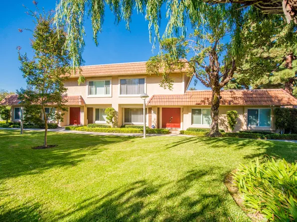 7658 Brookwood Dr, Huntington Beach, CA 92648