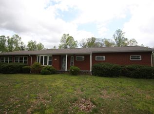 411 Old Mill Rd, Wartburg, TN 37887