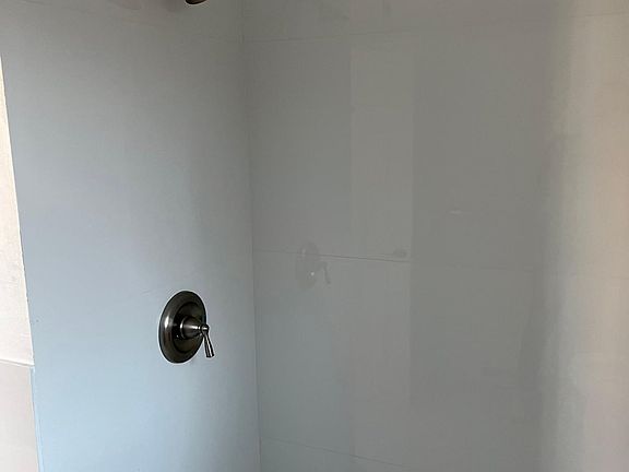 3rd image of 737 Bergen Ave #3
