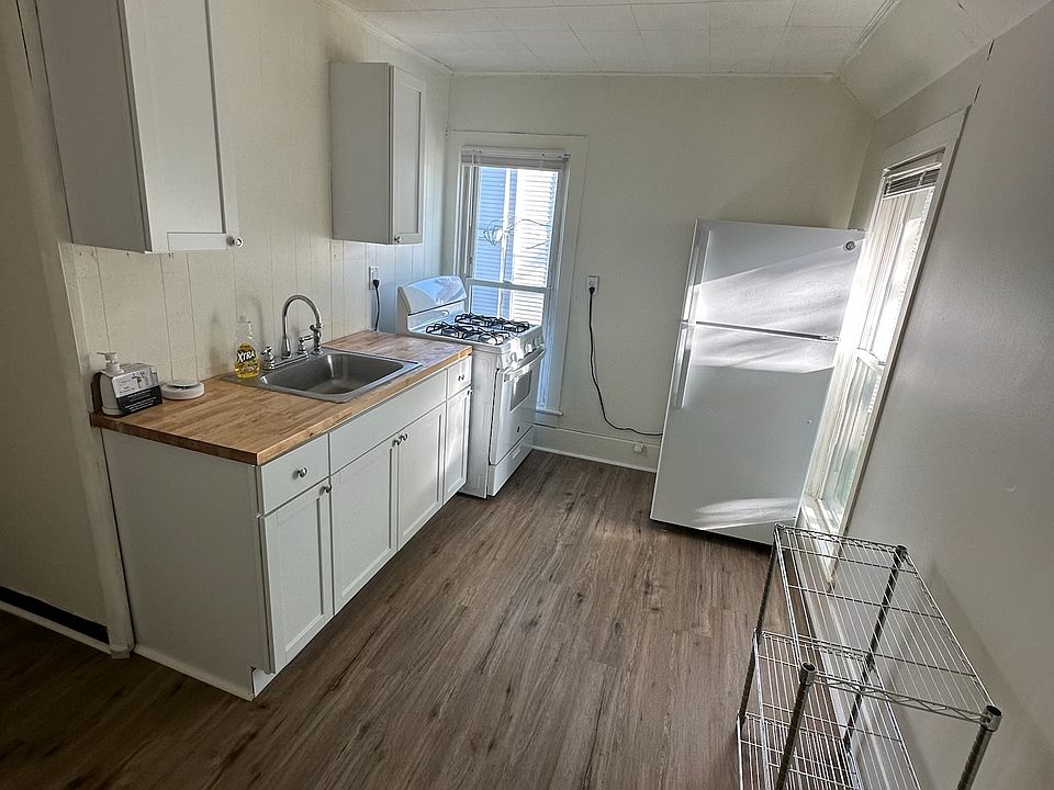 1st image of 616 N Main St #1/2
