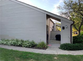 1460 Cedarwood Dr #23B, Westlake, OH 44145