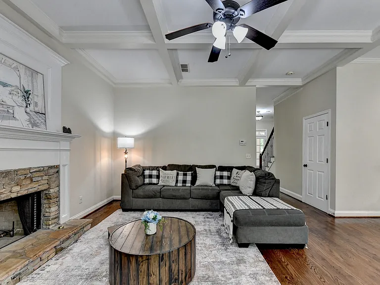 2051 Crown Vetch Ln — Photo 30