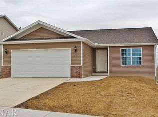 2711 Culpepper Dr, Bloomington, IL 61705