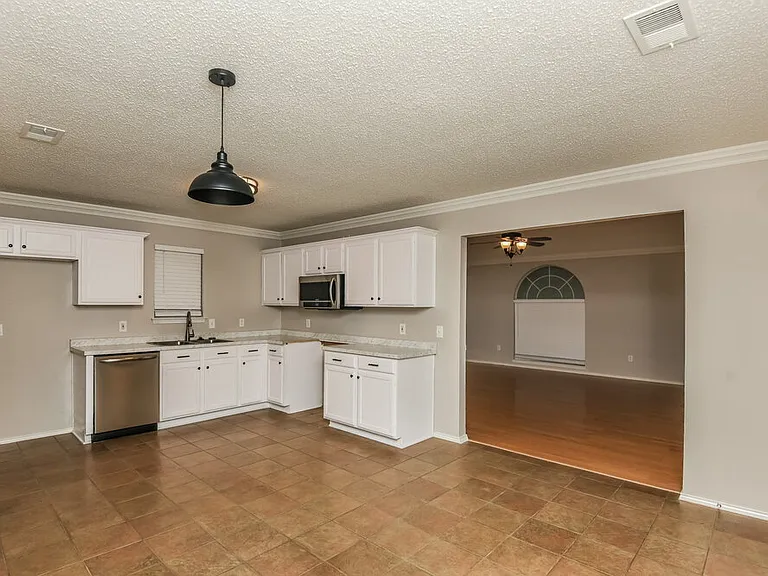 10224 Dawson Trl — Photo 6