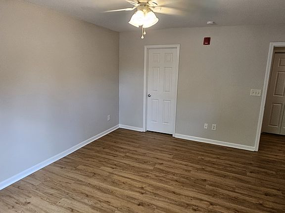 4th image of 3827 Picasso Ct #3827