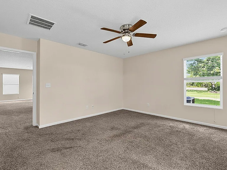 137 Fairway Ct — Photo 37