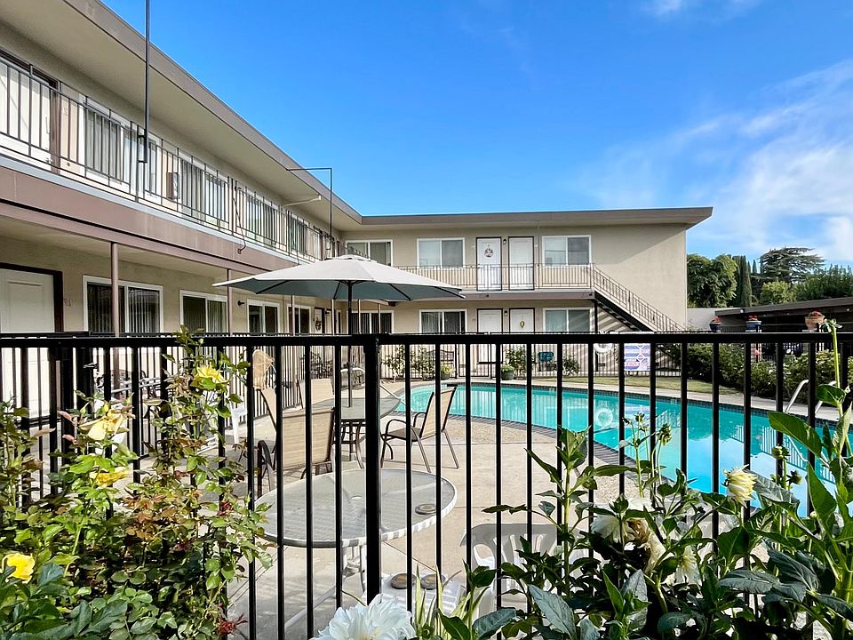 1st image of 2095 Lincoln Ave #125