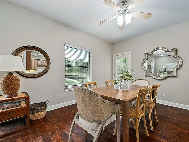 200 Oak Hollow Ln — Photo 18