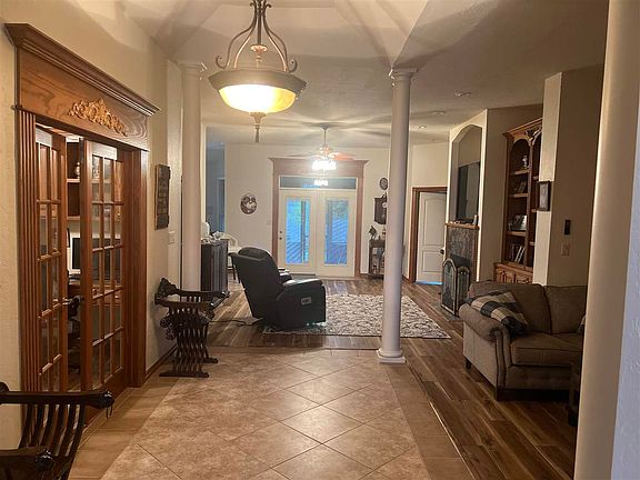 4th image of 6912 NW Maple Dr