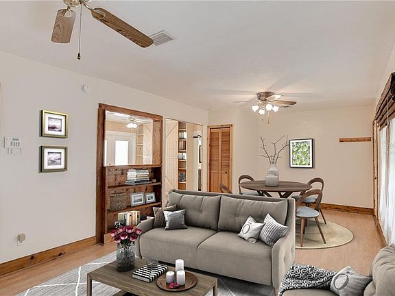 2nd image of 755 Ponder Ave