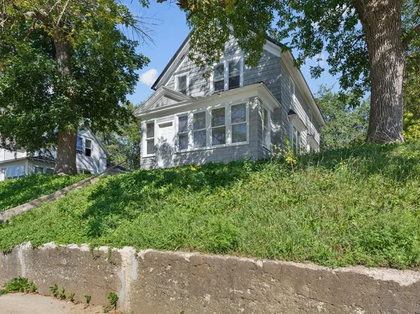 727 S Broadway Ave, Albert Lea, MN 56007