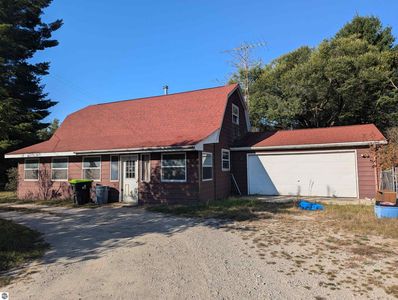 231 Noggle Rd, Omer, MI, 48749