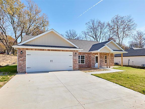 2nd image of 2568 Revolution Dr