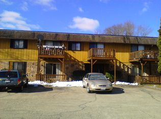 1918 Blackhawk Blvd APT 202, South Beloit, IL 61080