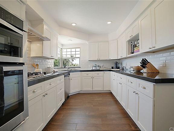 2nd image of 2505 E Thackery St