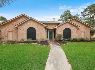 18222 Bluewater Cove Dr, Humble, TX 77346