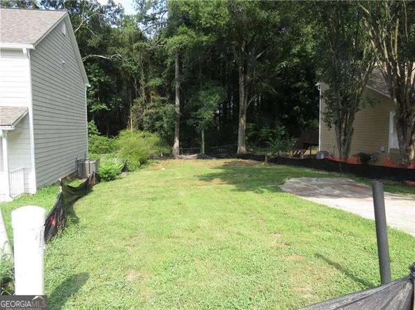 429 Orchard Dr, Stone Mountain, GA 30083