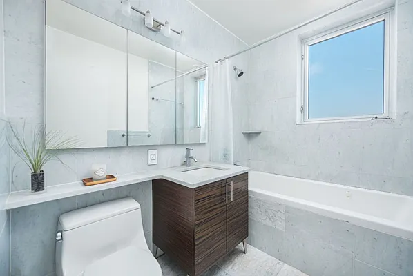 Rented by Modern Spaces | media 10