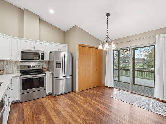 5th image of 2312 Belmont Dr
