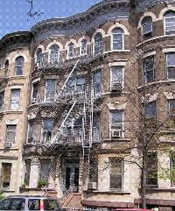 1st image of 529 8th St