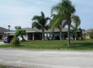 216 Dogwood Ave, Melbourne Beach, FL 32951