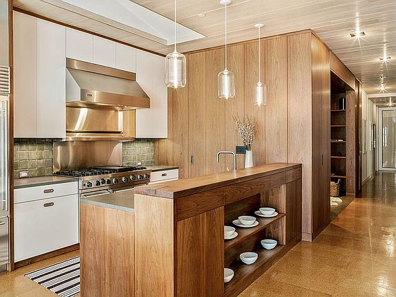 5th image of 34 Laight St Unit Penthouse