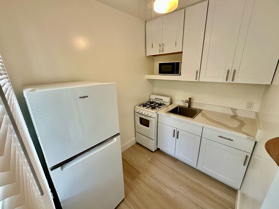 1st image of 1705 S Myers St APT 2