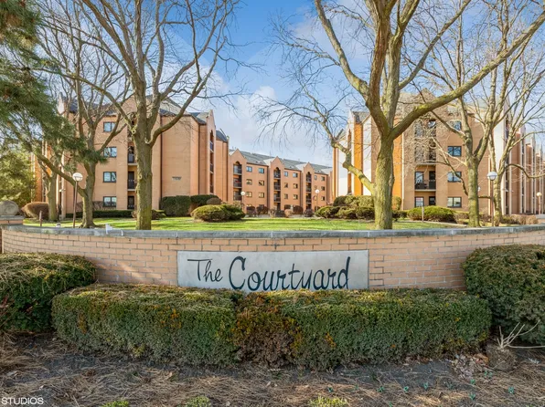 7410 W Lawrence Ave Unit 214, Harwood Heights, IL 60706