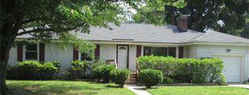 1st image of 5705 Hawthorne Ln