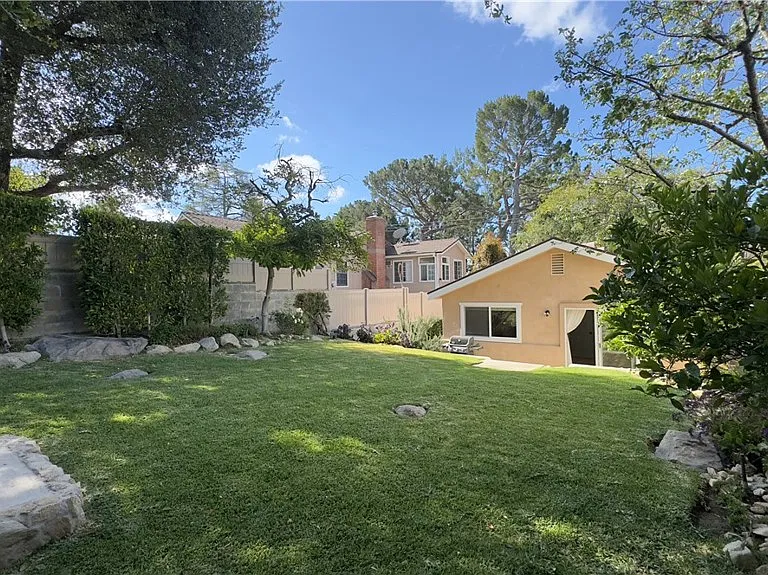 2385 Utley Rd — Photo 24