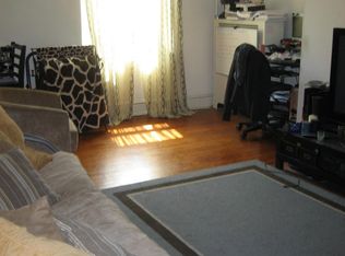 1203 Spruce St APT 3F, Philadelphia, PA 19107