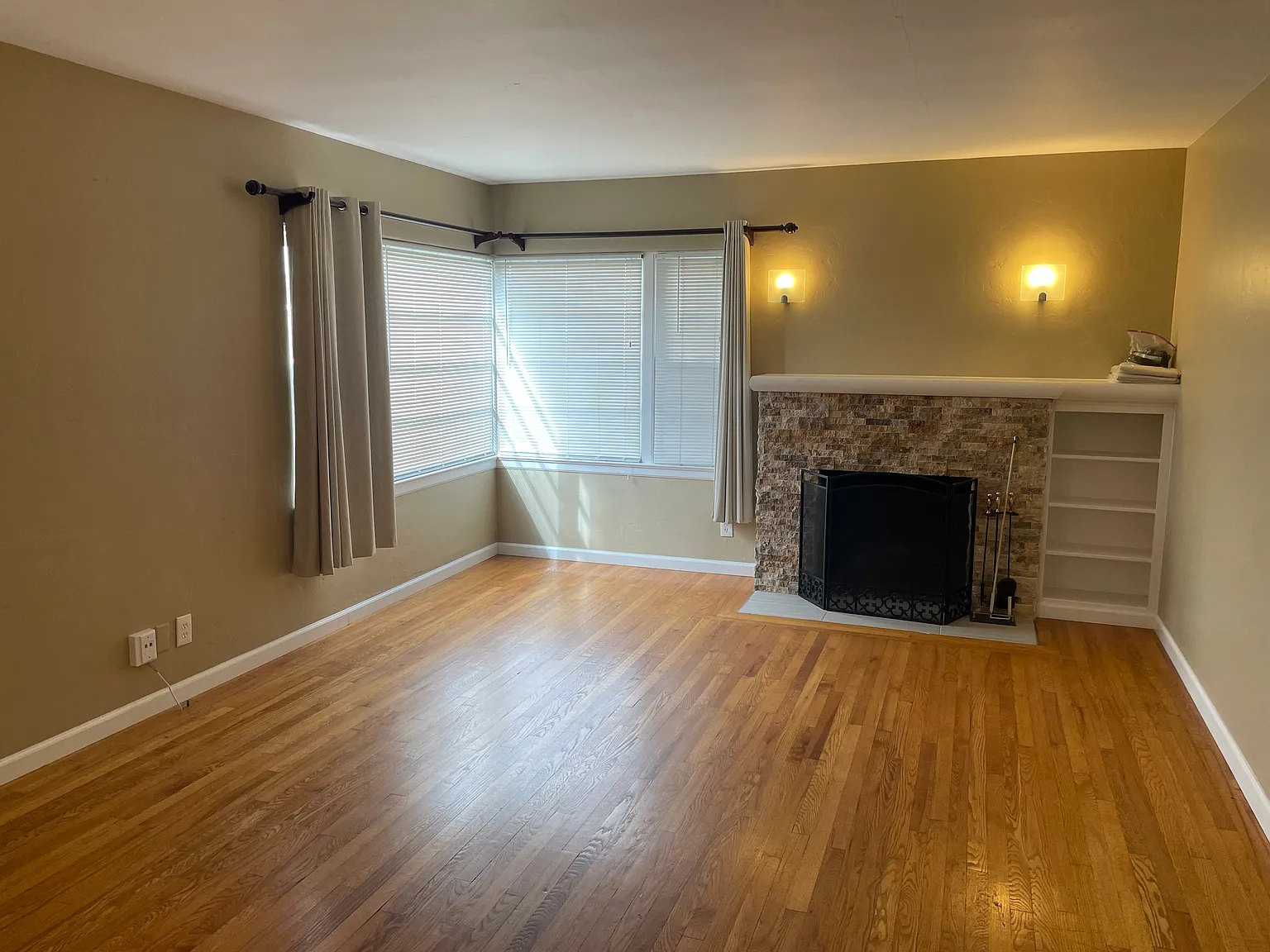 3335 Nile St — Photo 3