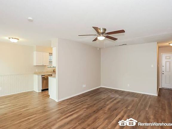 2nd image of 801 Catherine Ln