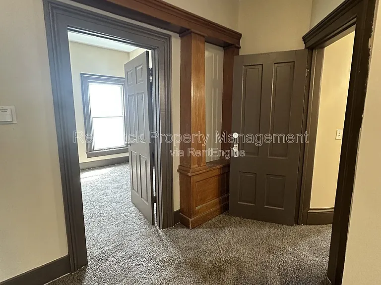 802 McKinley St — Photo 9