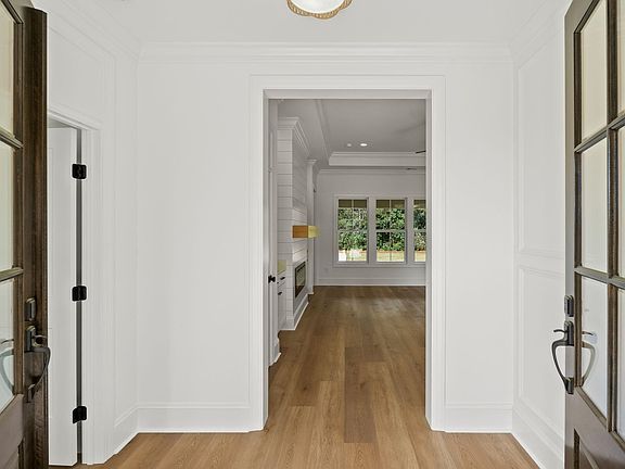 4th image of 4609 Clardy Ln.