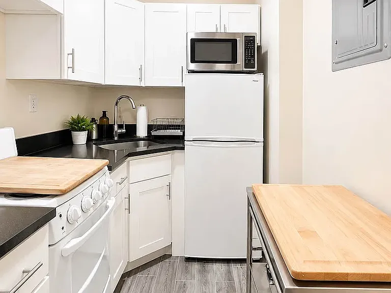 269 W 73rd St #4B — Photo 11