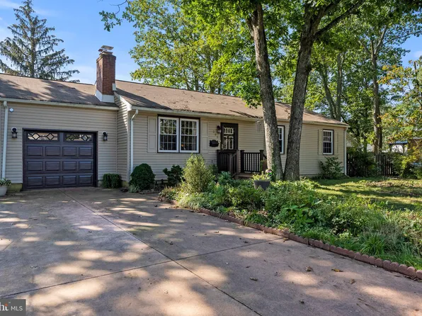 352 Blaine Ave, West Berlin, NJ 08091