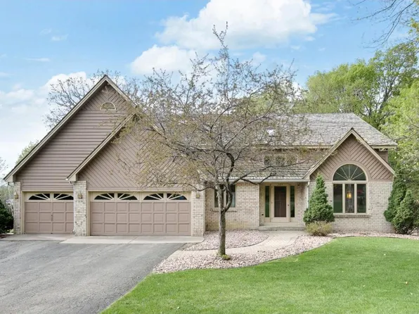 3107 Old County Rd, Wayzata, MN 55391