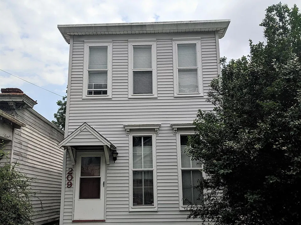209 Pope St #2