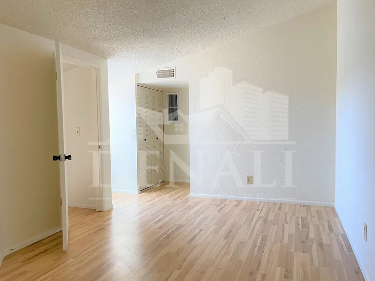 3645 N 69th Ave #26 — Photo 7