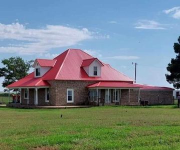 2101 S 11th St, Tahoka, TX, 79373