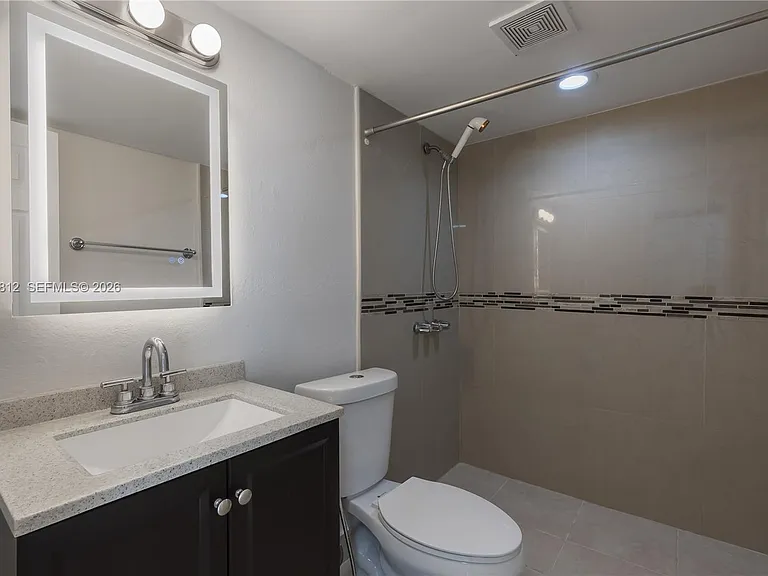 9180 Fontainebleau Blvd #103 — Photo 11