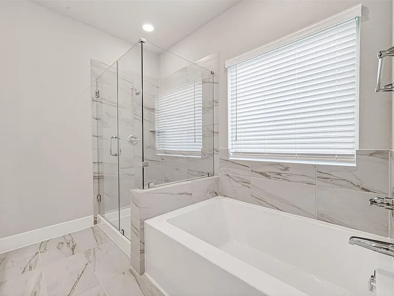 2216 Inglenook Grove Dr — Photo 17
