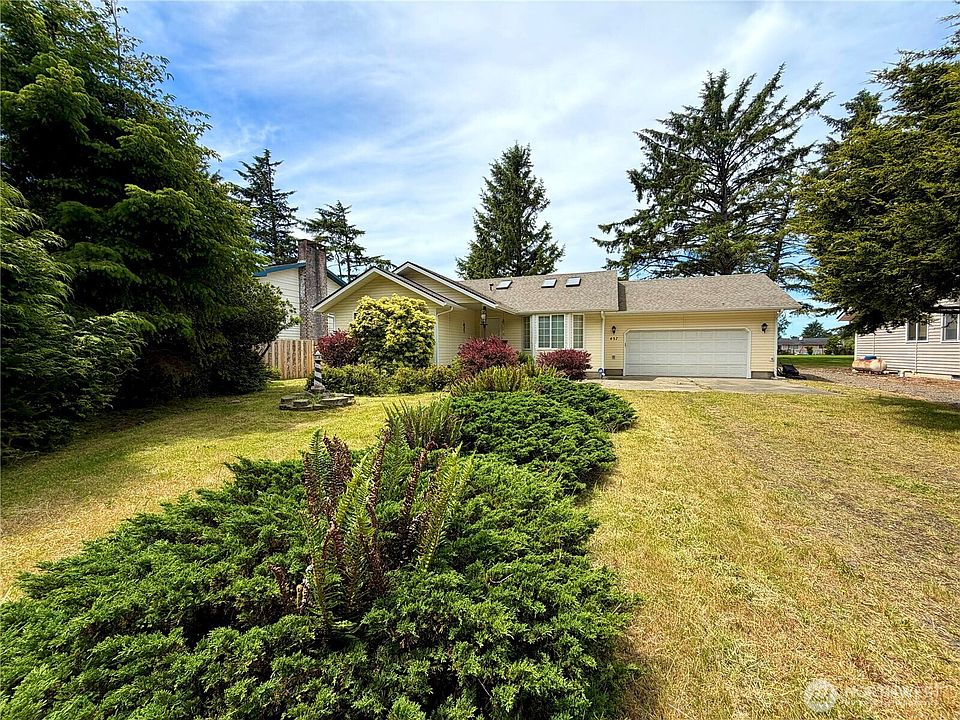 1st image of 457 Dolphin Avenue NE