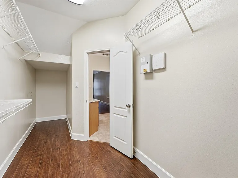 19307 Pinewood Bluff Ln — Photo 18