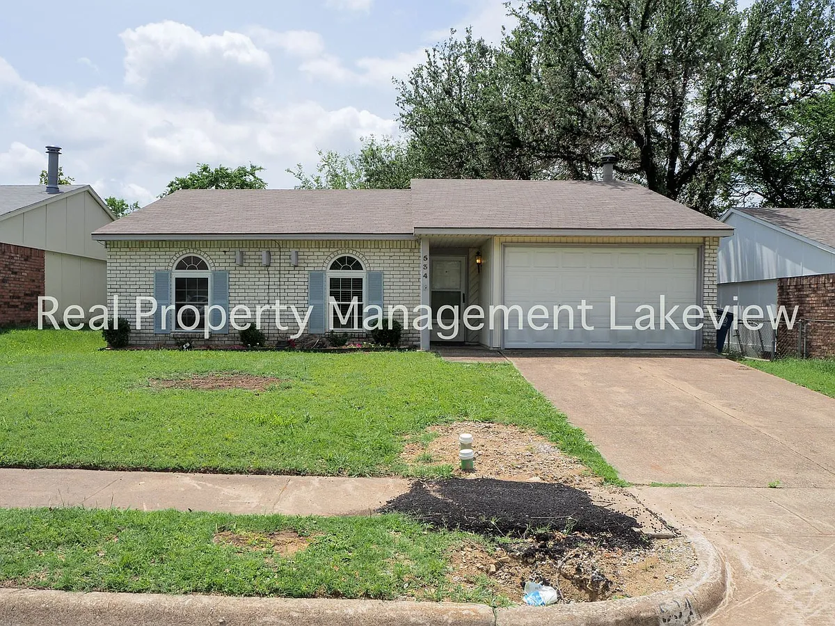 Building Photo - 534 Oldbridge Dr