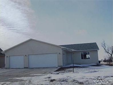 2nd image of 405 Tessa Ave