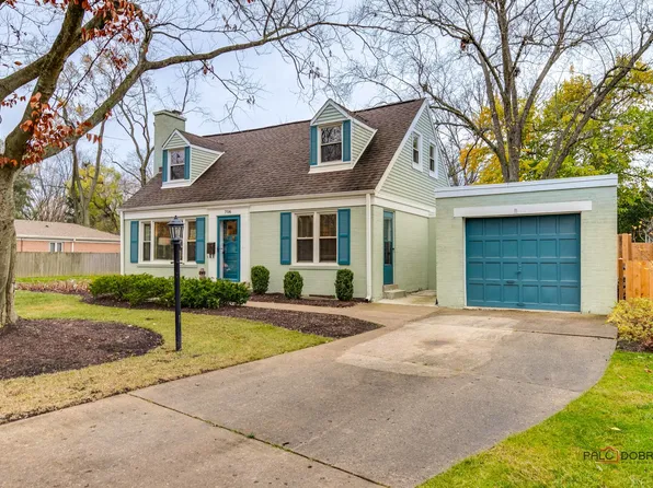 706 Deerpath Dr, Deerfield, IL 60015
