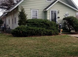 887 Custer St, Salina, KS 67401